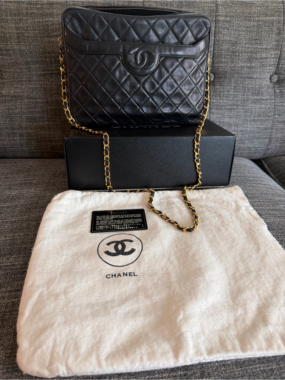 CHANEL Black Quilted Lambskin Shoulder Bag with Gold Chain